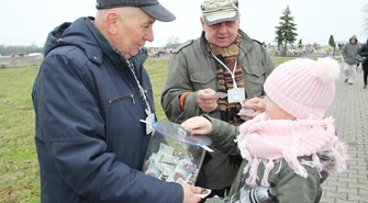 W Moszczenicy po raz szósty kwestowano na rzecz odnowy cmentarza. 
