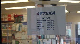 W jakich godzinach pracują apteki na terenie gminy Wola Krzysztoporska? 