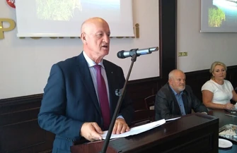 Opór materii medycznej jest duży . Rada Powiatu Piotrkowskiego o szpitalu na Roosevelta