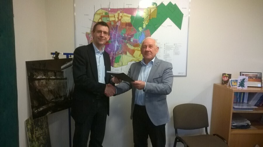 Postawią park handlowy i przebudują drogi