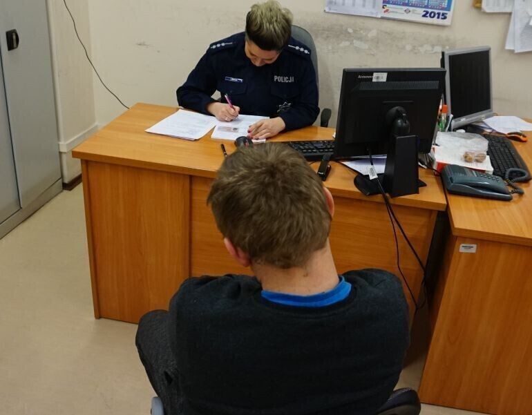 Ukradł rower z parkingu galerii