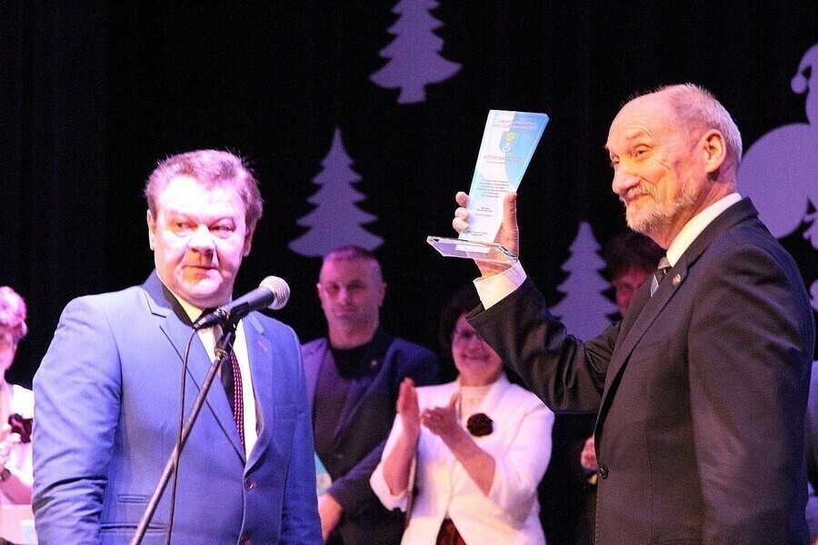 Uhonorowano zasłużonych dla gminy Wola Krzysztoporska