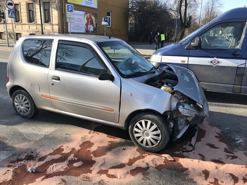 Wypadek na skrzyżowaniu w centrum Piotrkowa