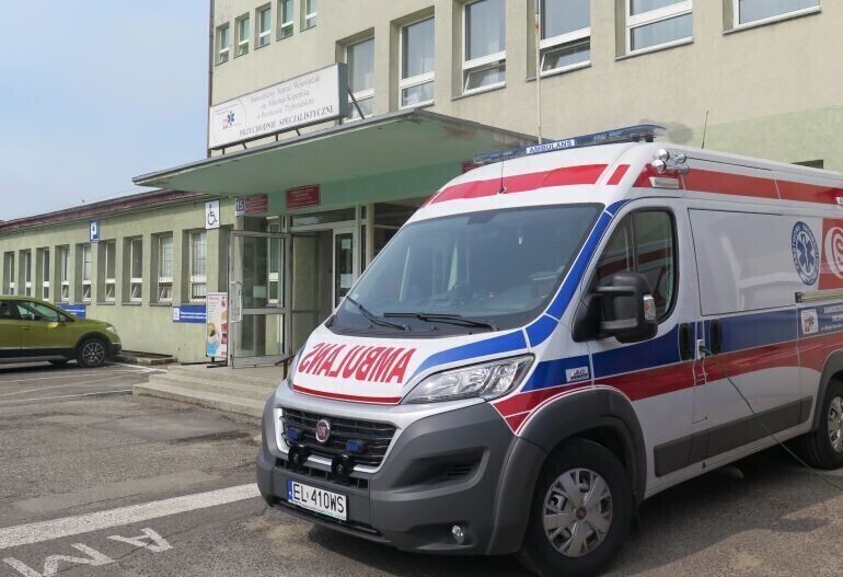 Planowe przyjęcia w szpitalu na Rakowskiej wstrzymane