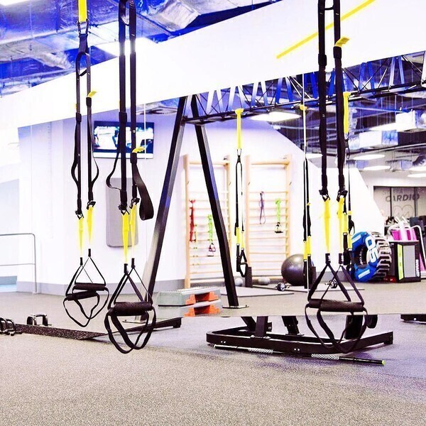 Rozwiążmy odwieczny dylemat lepiej ćwiczyć w domu czy na siłowni