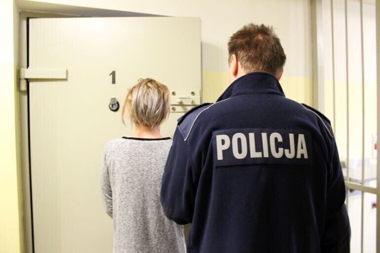 Bili i dręczyli piotrkowiankę