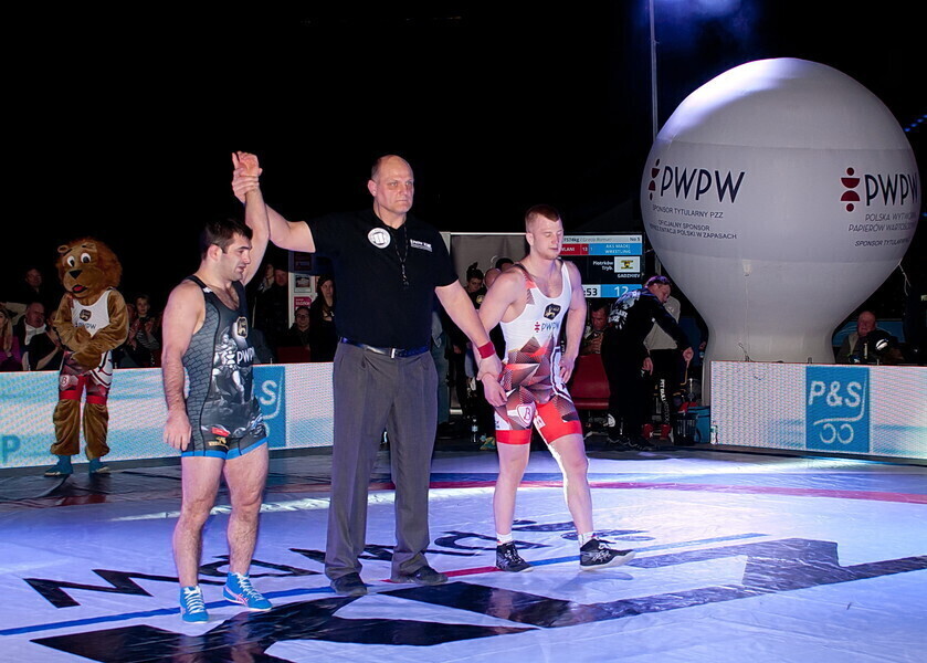 Pierwszy półfinał dla AKS Madej Wrestling Team Piotrków Trybunalski