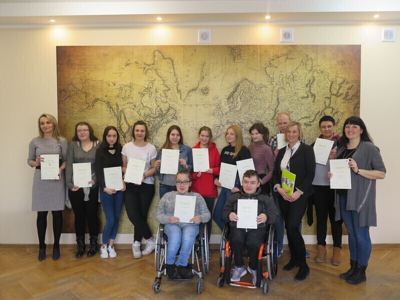 Projekt Różni - równi 100 nagrodzony