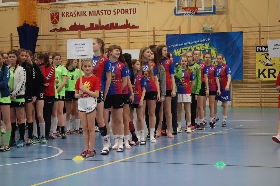 Juniorki Piotrcovii tuż za podium