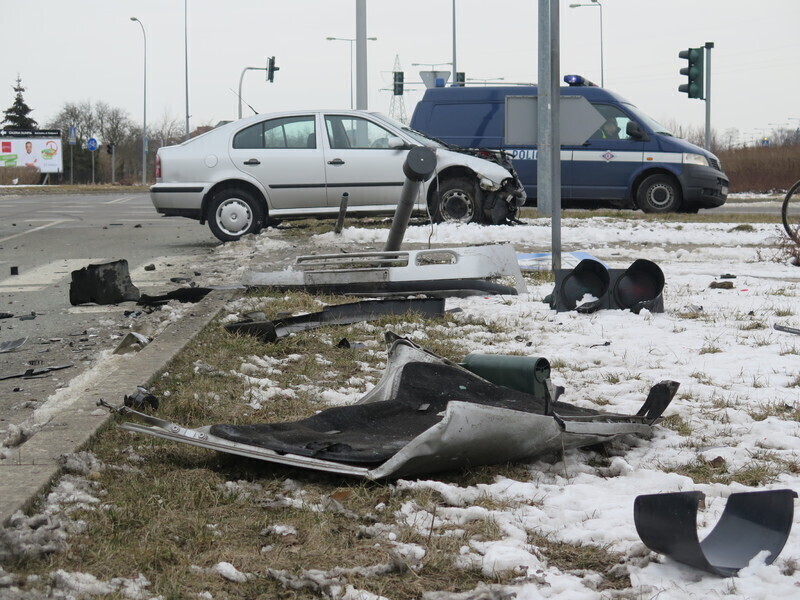 Poważna kolizja w Piotrkowie AKTUALIZACJA
