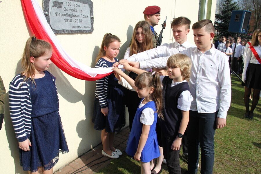 Przekazują pamięć następnym pokoleniom