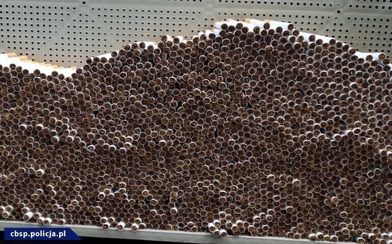 Olbrzymia fabryka nielegalnych papierosów zlikwidowana