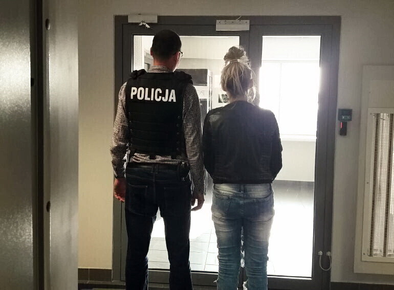 34-latka z Piotrkowa chciała naciągnąć bank