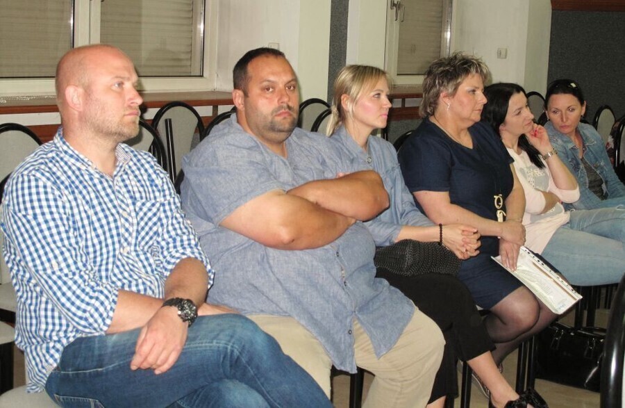 Ich posesje zalewa woda. Chcą by miasto odwodniło teren