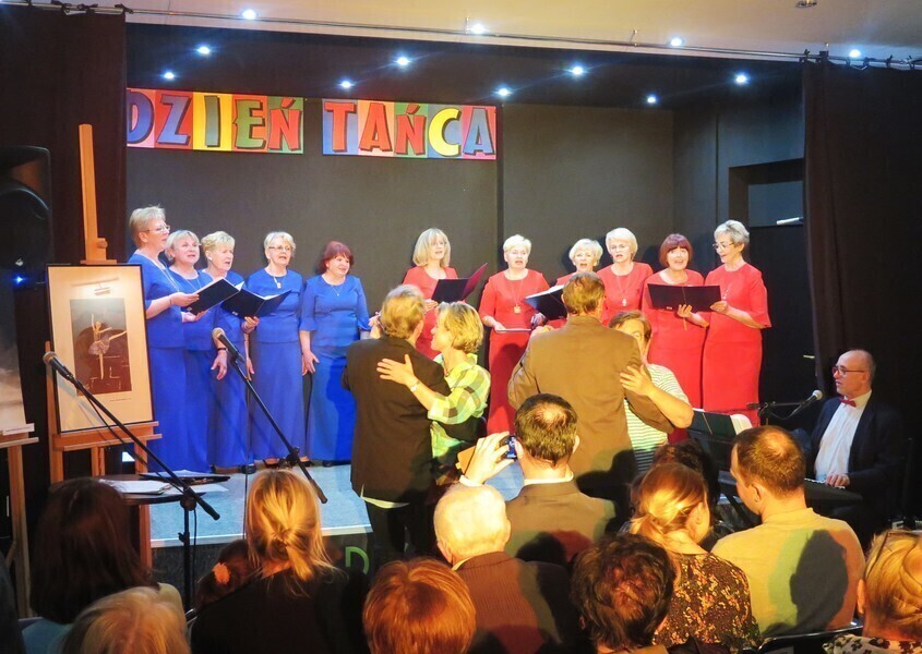 Świętowali Dzień Tańca w OEA MOK