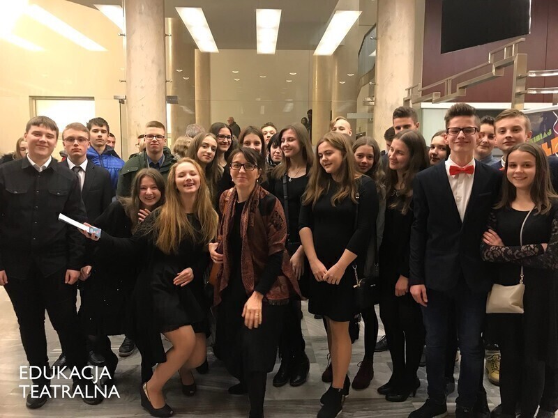 Uczyć można się w szkole ale także w... TEATRZE