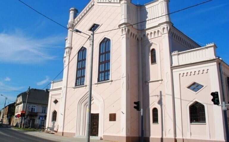 30 tys. zł dla Miejskiej Biblioteki Publicznej w Piotrkowie