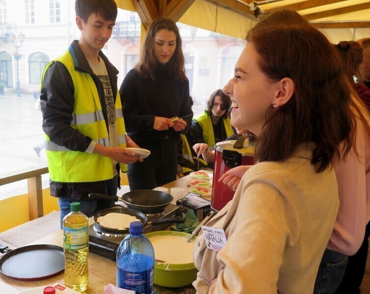 Drugie śniadanie w Rynku Trybunalskim VIDEO