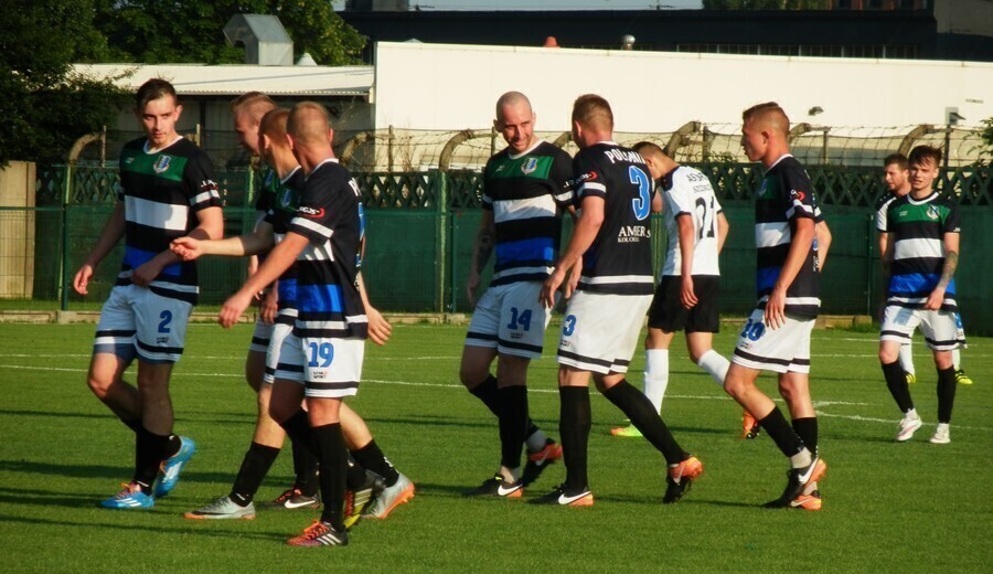 Polonia rozniosła wicelidera