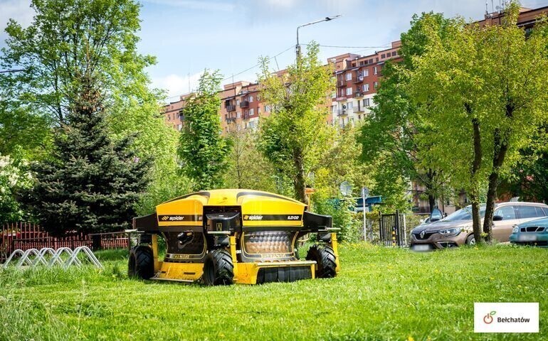 W Bełchatowie trawa kosi się sama