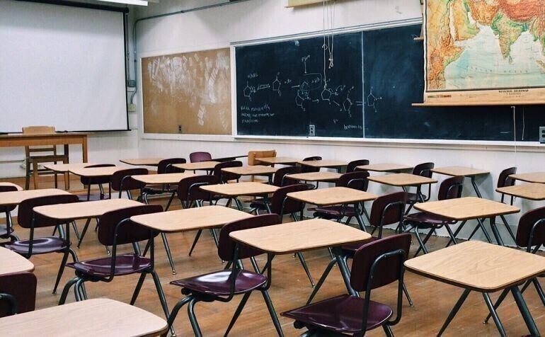 Ile powinien trwać rok szkolny