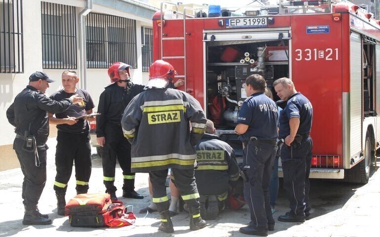 Przypalająca się potrawa narobiła dymu