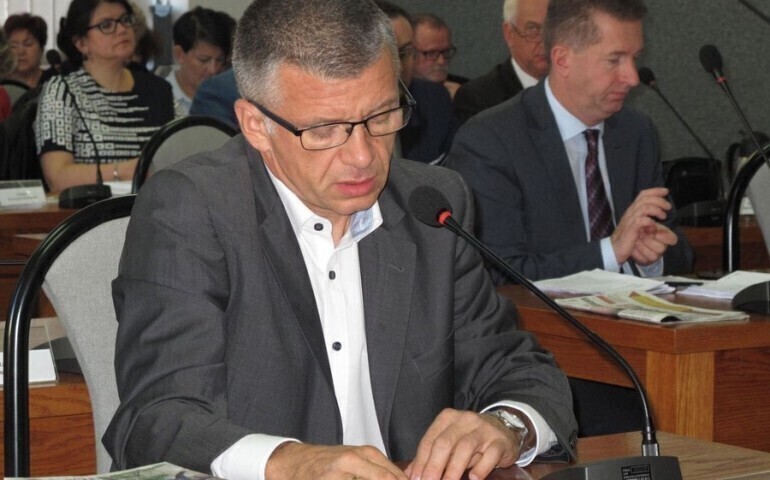 P. Winiarski Przydałoby się zrobić przeciąg w Radzie Miasta