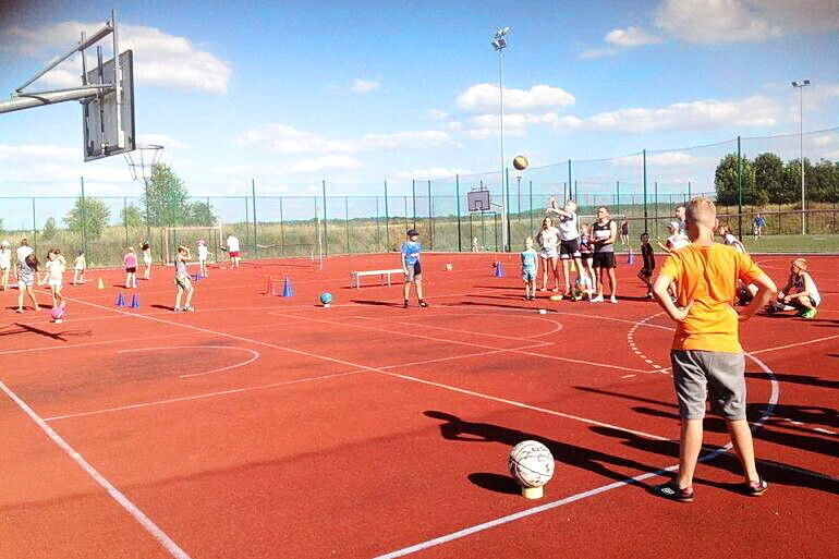 Wola Krzysztoporska Zapraszają na wakacyjną spartakiadę