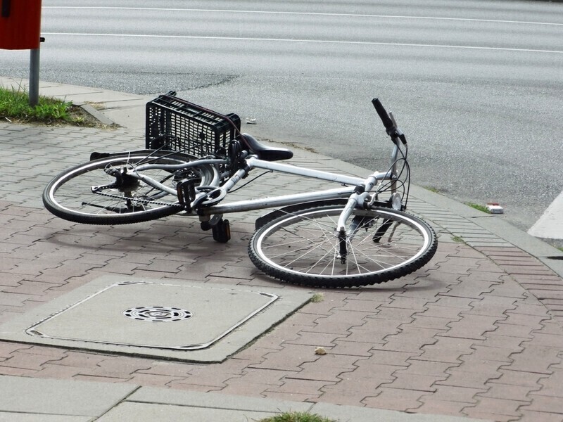 Potrącenie rowerzysty w Grabicy