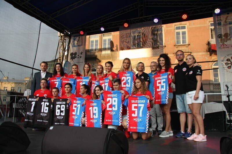 Piotrkowianin ze Stalą Mielec Piotrcovia z Koreą Płd. Aktualizacja