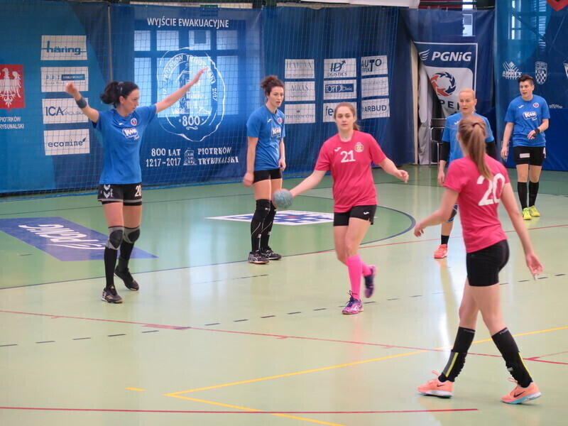 Podwójny sparing Piotrcovii z Koroną