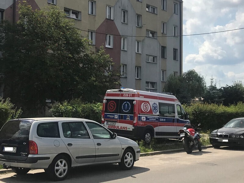 Mężczyzna spadł z rusztowania