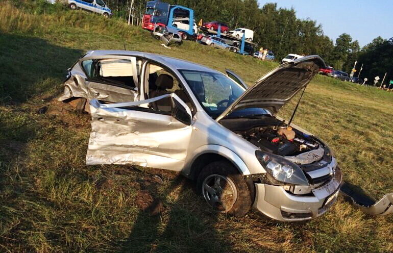 Zderzenie na skrzyżowaniu. Pięć osób rannych