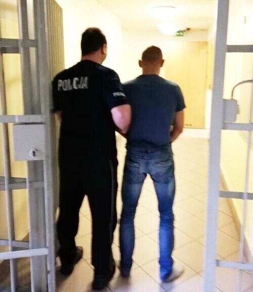 Rozbój na Mickiewicza w Piotrkowie. 27-letni piotrkowianin aresztowany