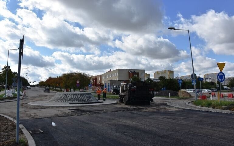 Będą układać asfalt. Kostromska będzie nieprzejezdna