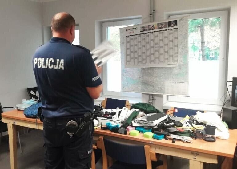 Kradzież w magazynach logistycznych w powiecie piotrkowskim. Kradli pracownicy