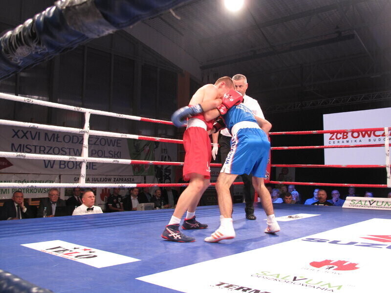 Medale dla młodych bokserów rozdane