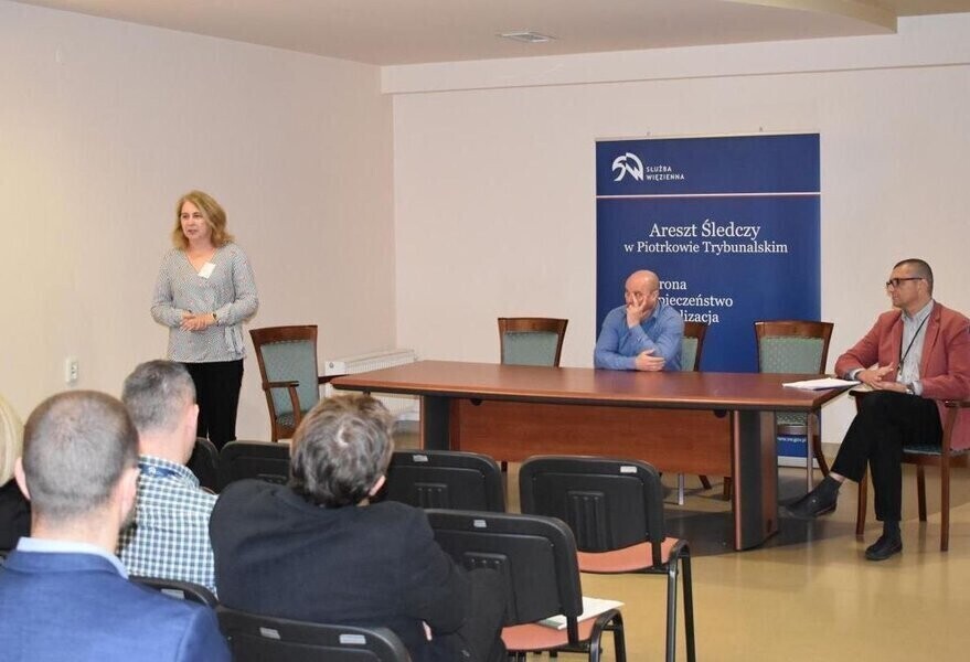 Pracownicy aresztu wiedzą jak postępować z niepełnosprawnymi osadzonymi