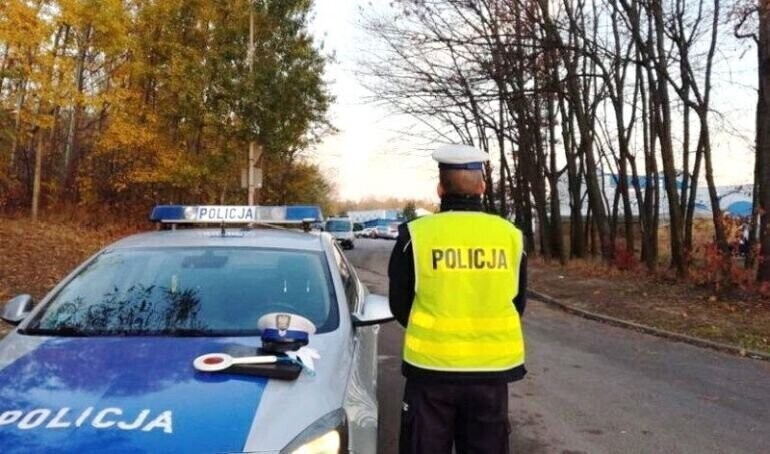 Cztery wypadki jedna osoba nie żyje. Policja podsumowała akcję Znicz