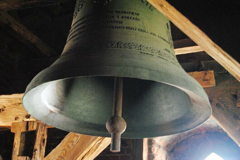 Zabrzmi dzwon piotrkowskiej Fary