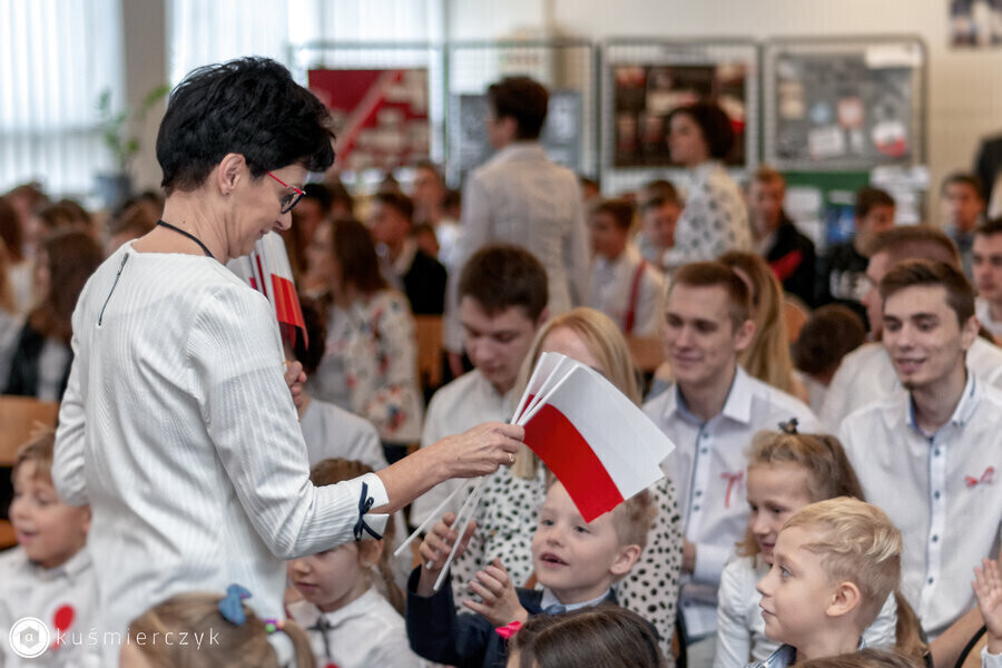 Mazurek Dąbrowskiego w piotrkowskiej Budowlance