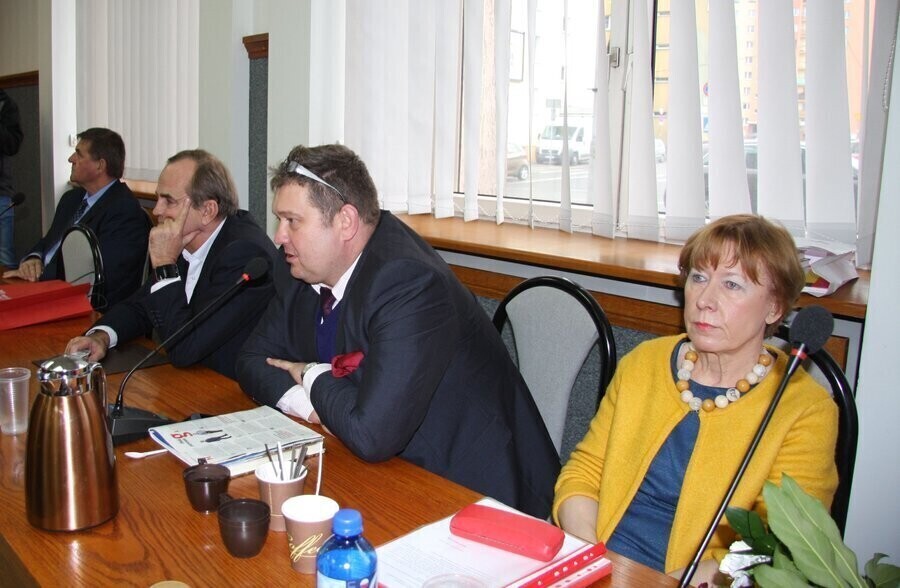 Trwa spór lokatorów bloku przy ul. Sygietyńskiego z piotrkowskim Urzędem Miasta