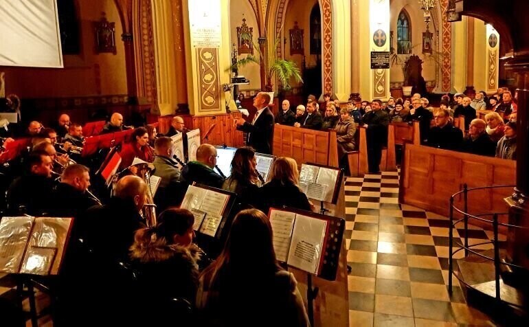 Koncert w kościele w Milejowie