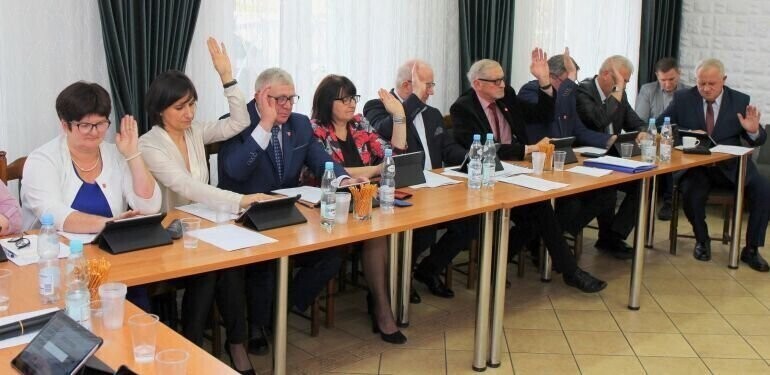 Radni i wójt gminy Rozprza złożyli ślubowanie