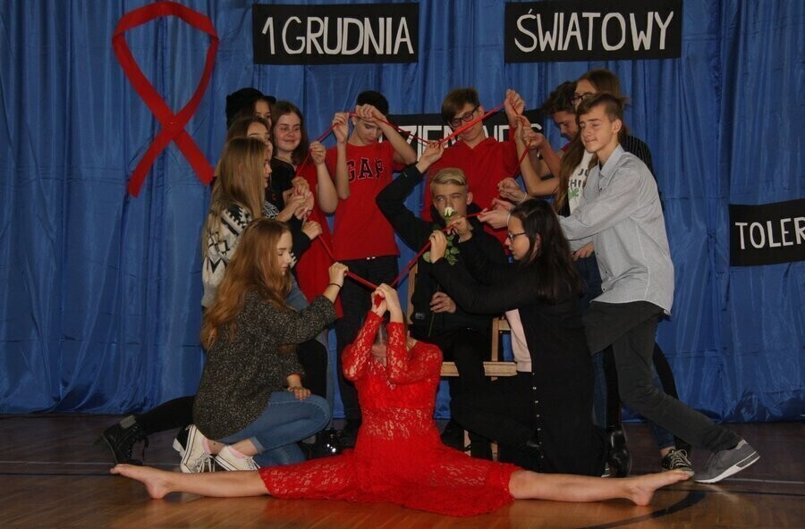 Uczniowie SP nr 3 promowali tolerancję i zachęcali do badań profilaktycznych