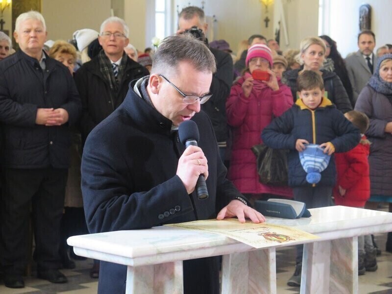 Piotrków zawierzony Sercu Maryi. Uroczystości w kościele NSJ