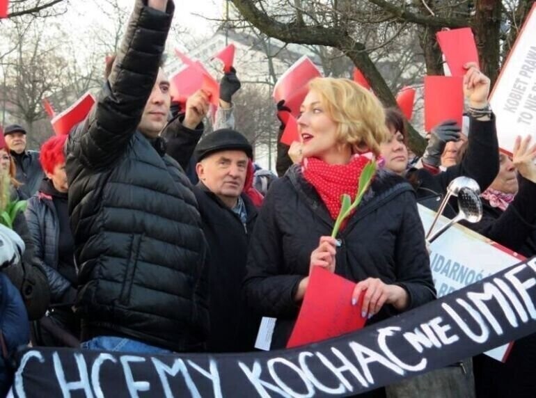 Piotrkowianin wyróżniony za walkę przeciwko przemocy wobec kobiet