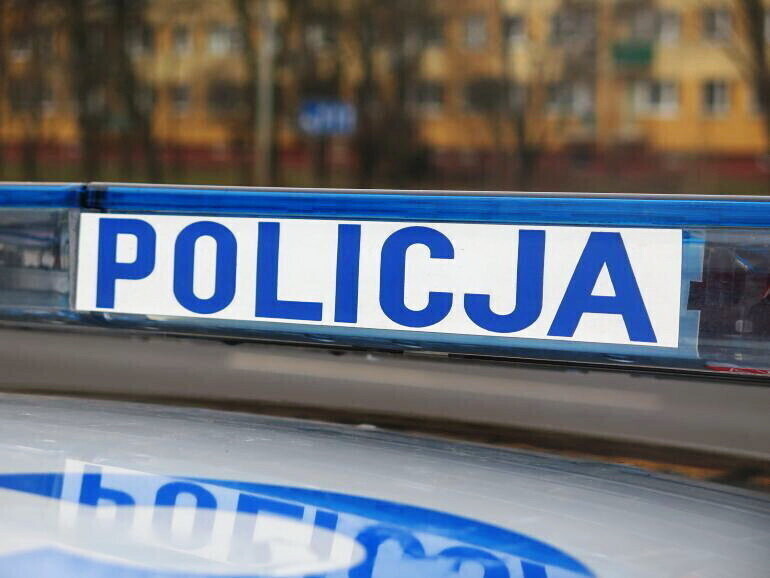 Wyładował się na cudzym samochodzie