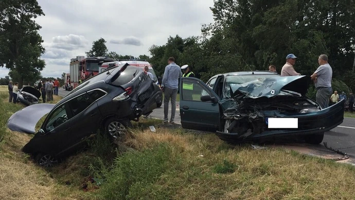 Dwa wypadki na drodze pomiędzy Szydłowem a Grabicą