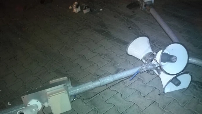 Przewrócił latarnię i uciekł z miejsca zdarzenia